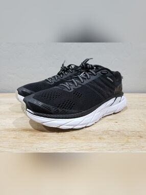 HOKA ONE ONE Women's Clifton 6 Running Shoes (9D) Black/White